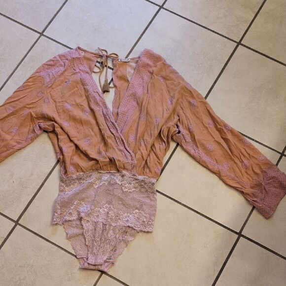 Free People On Board Bodysuit long sleeve boho flowy with lace size S - Picture 2 of 12
